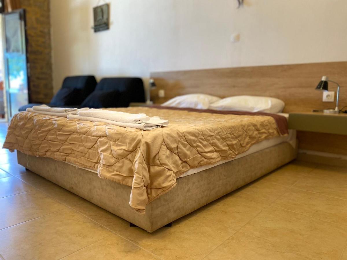 Apanemia Rooms Triopetra Exterior foto